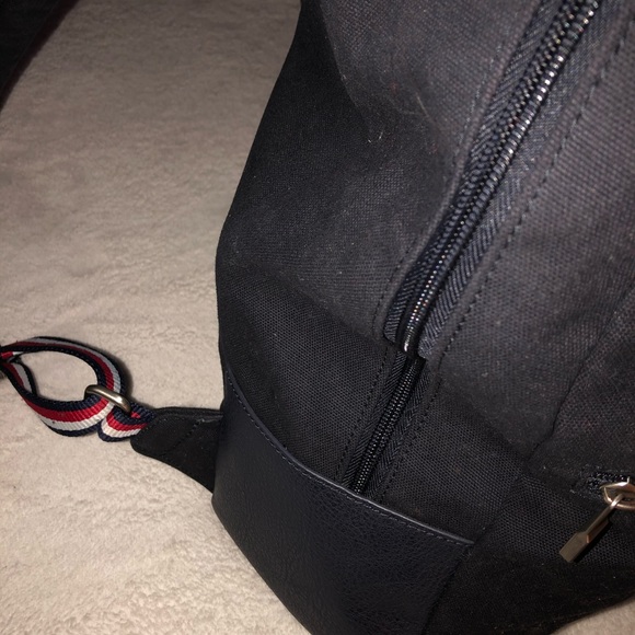 Tommy Hilfiger Black Backpack - Picture 2 of 8